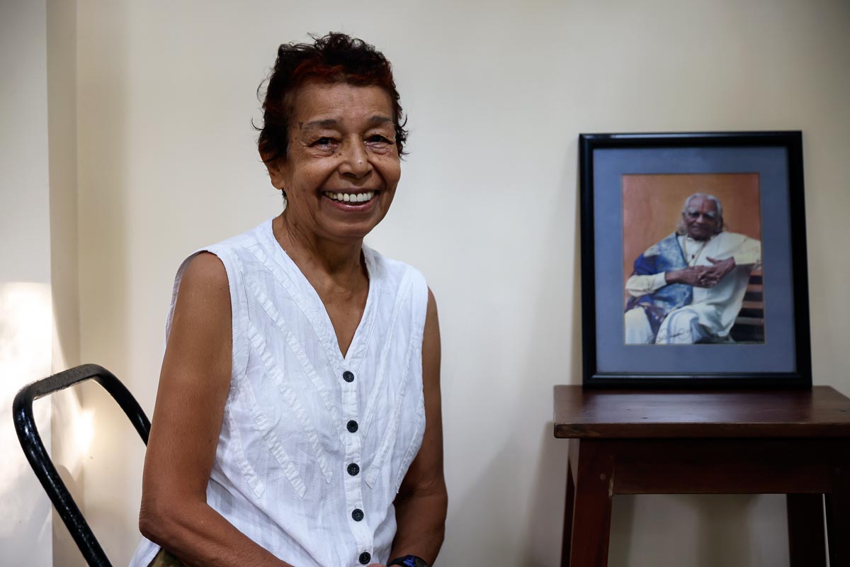 María del Carmen Ospino B. K. S. Iyengar yoga